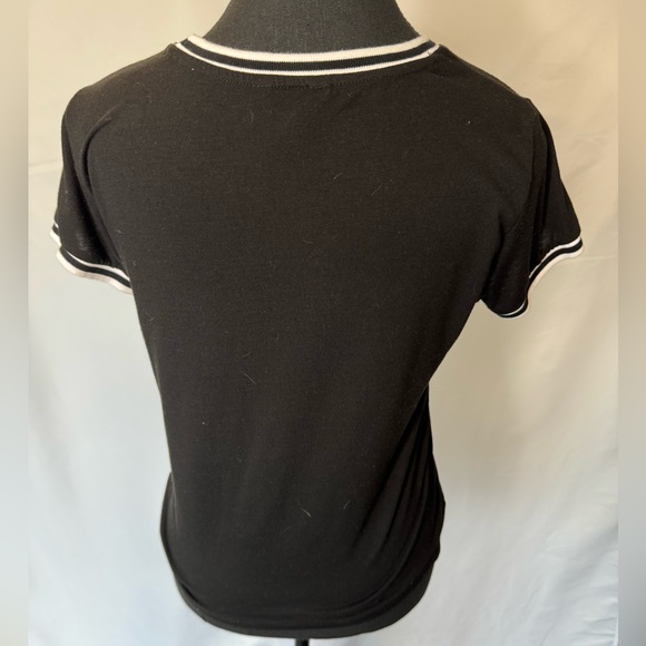 Guess black Tshirt - Picture 4 of 6